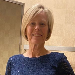 Meet your Posher, Adrienne